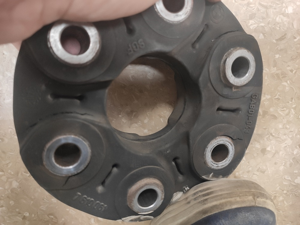 Внутренняя сторона на излом — BMW 5 series (F10)