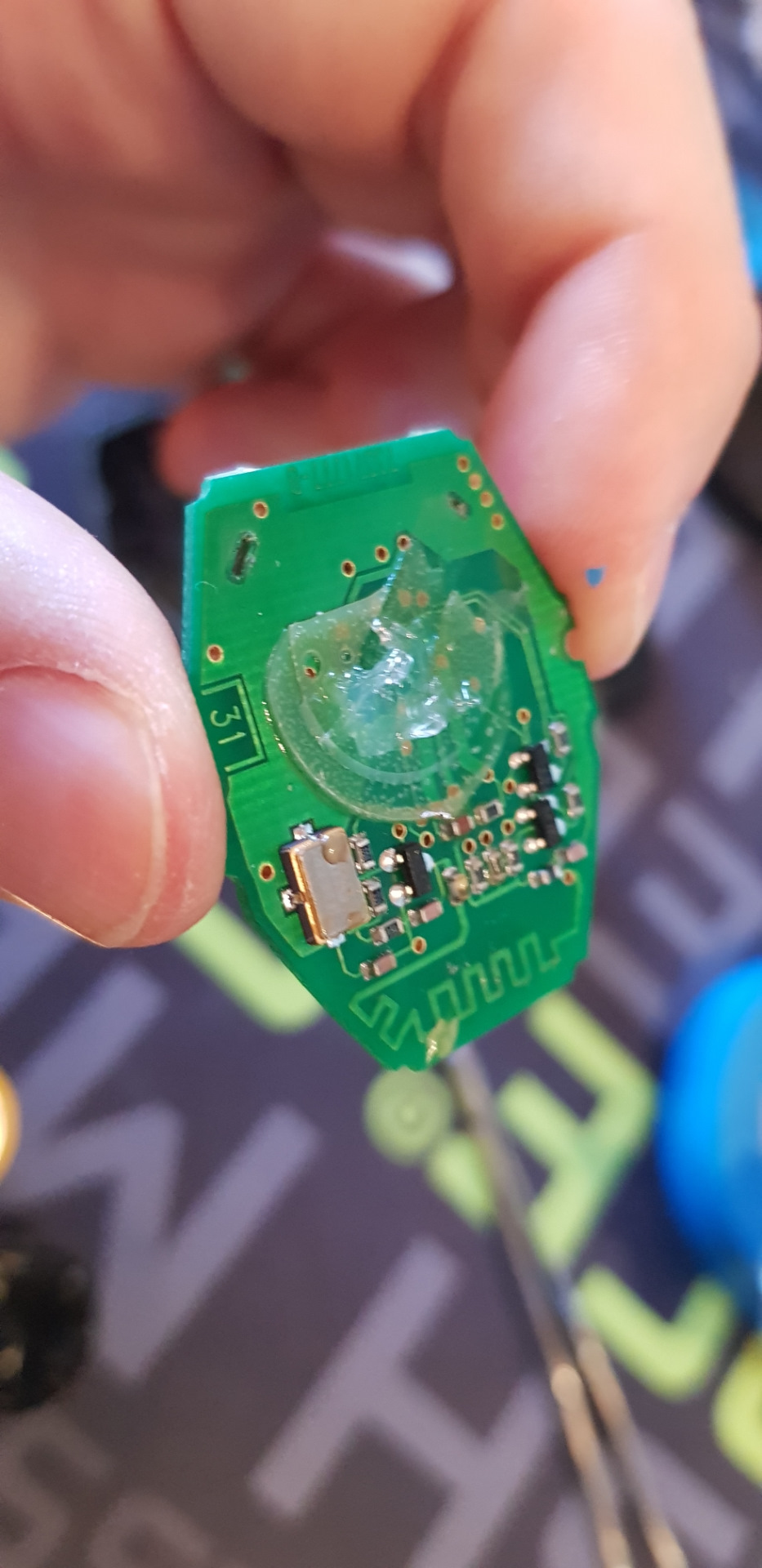 Замена батарейки в ключе — BMW 5 series (E39), 3 л, 2001 года ...