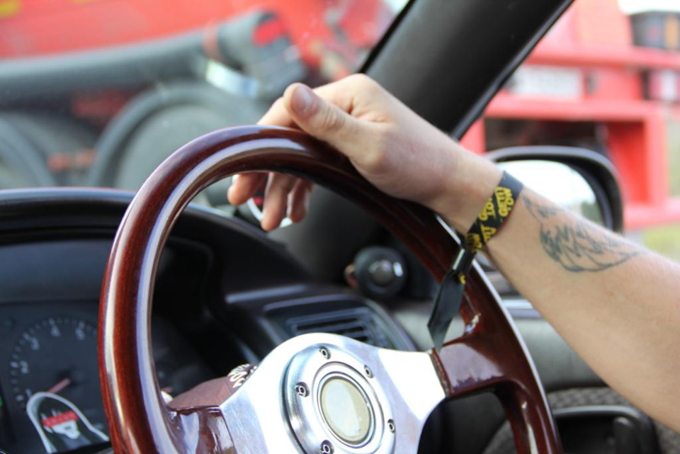 Проставка на руль, как сделать что бы поворотник возвращался. — Toyota ...