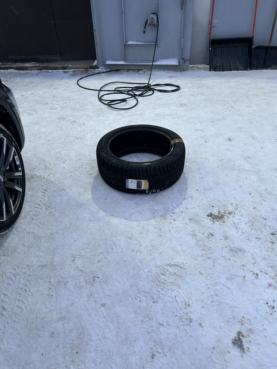 Geely monjaro диски r20. Зимние колеса джили монжаро. Зимние колеса джили монжаро. Зимние колеса джили монжаро. С.