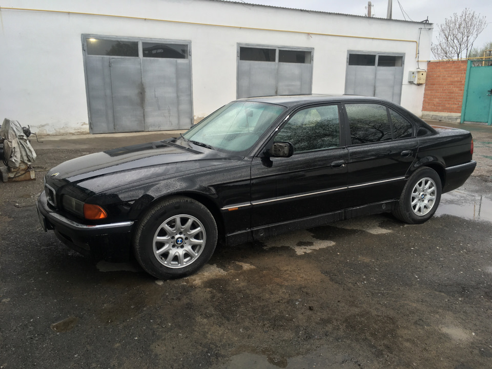 Кто придумал красить хром краской? — BMW 7 series (E38), 3 л., 1994 ...