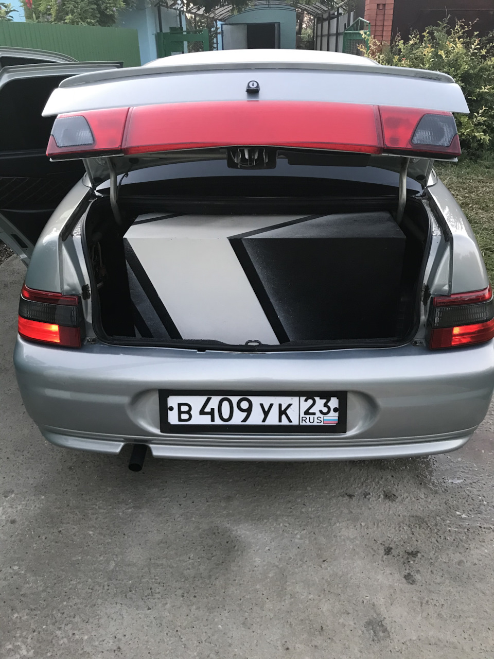 Купил и поставил подсветку в салон — Geely MK Cross, 1,5 л., 2014 года ...