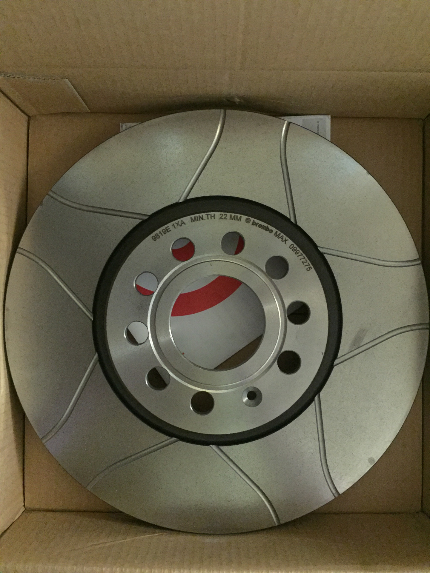 Макс дисков. 09977275 BREMBO Max. BREMBO Max 09.4765.75. 09889475 Диск BREMBO Max. BREMBO 09977275 диск тормозной.