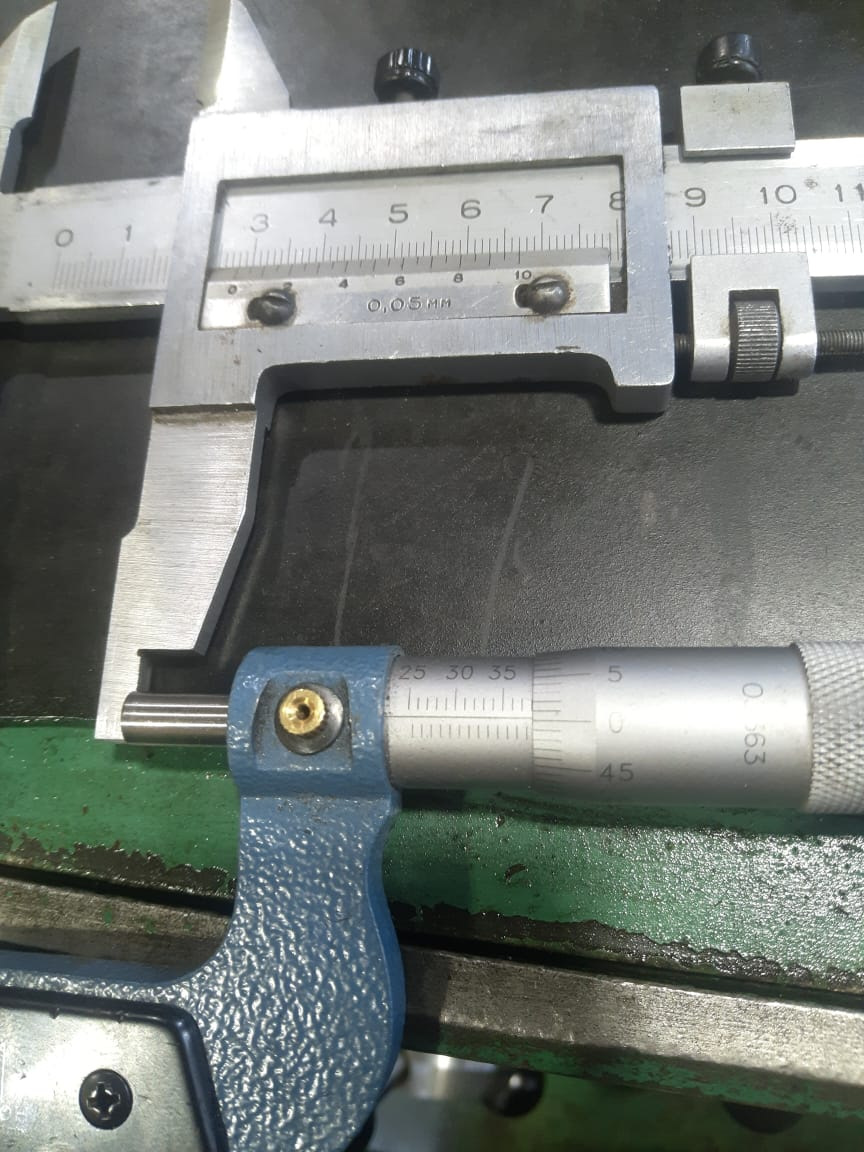 Вито 638 лечим люфт левого фланца в коробке — DRIVE2