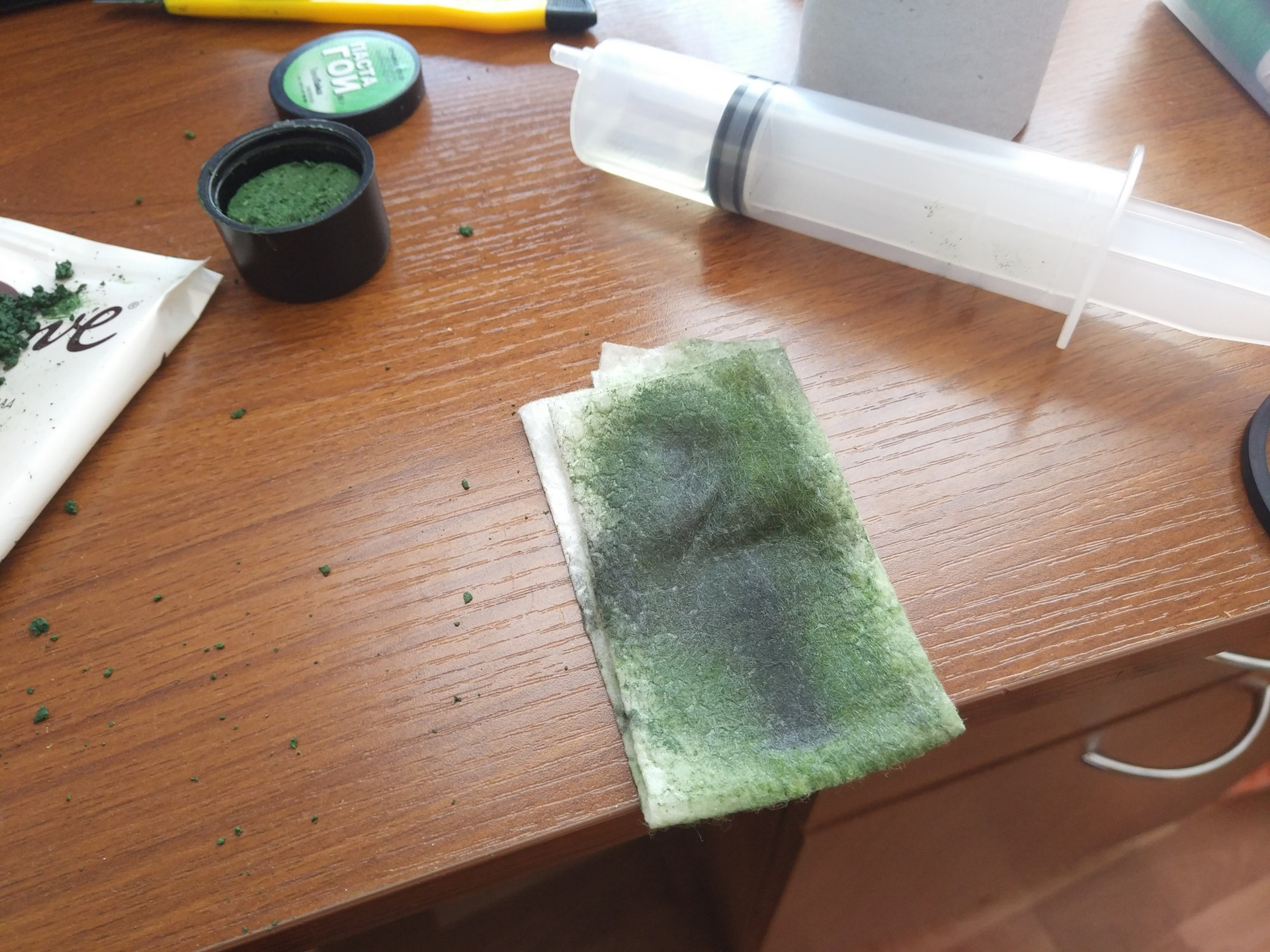 Легкая полировка поршня тормозного суппорта — Nissan Tiida (1G), 1,5 л ...