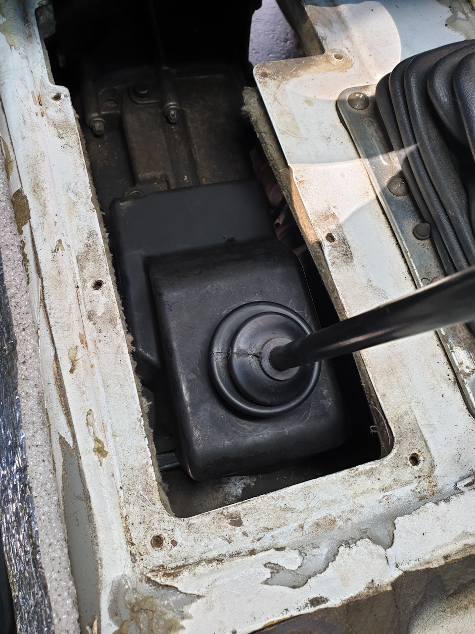 Замена салонного фильтра и дезинфекция — KIA Rio (2G), 1,4 л, 2011 года ...