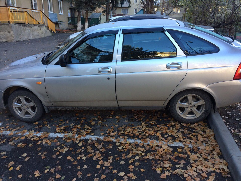 Вот такой был вид при покупке — Lada Приора хэтчбек, 1,6 л, 2012 года ...