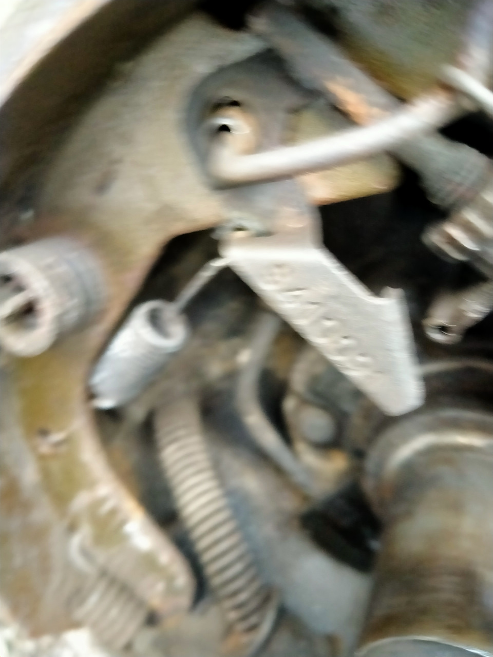 Щелчки в тормозном барабане — Opel Corsa C, 1,2 л, 2001 года | поломка ...