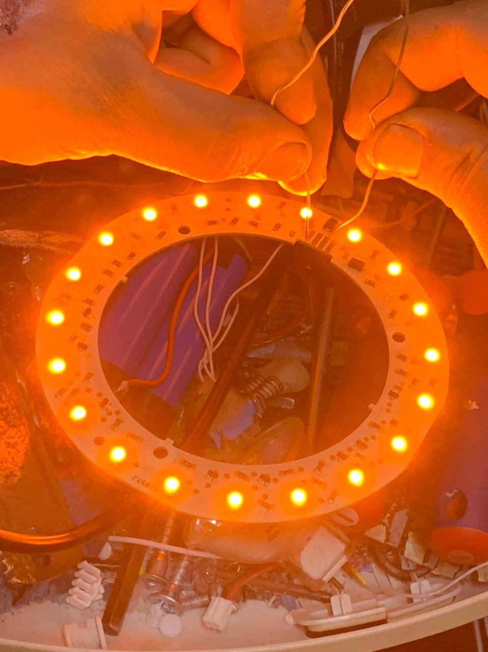 Ремонт задних фонарей — Volkswagen Jetta V, 1,6 л, 2006 года | своими ...