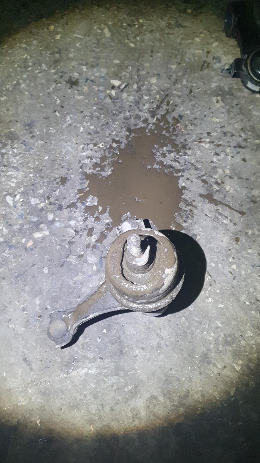 Замена правой подушки двигателя — DRIVE2