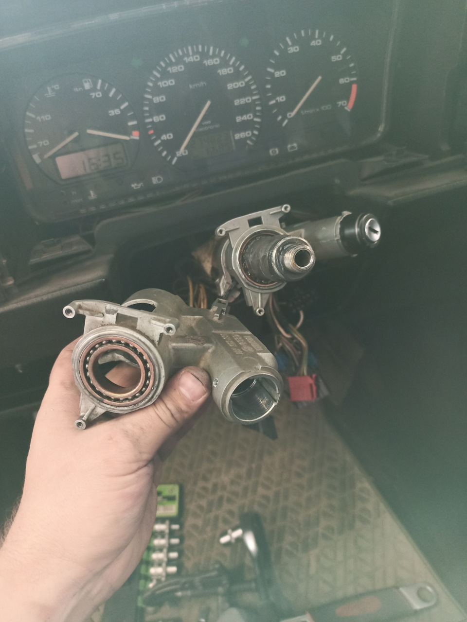 Люфт рулевой колонки на кочках — Volkswagen Passat B3, 2 л, 1991 года ...