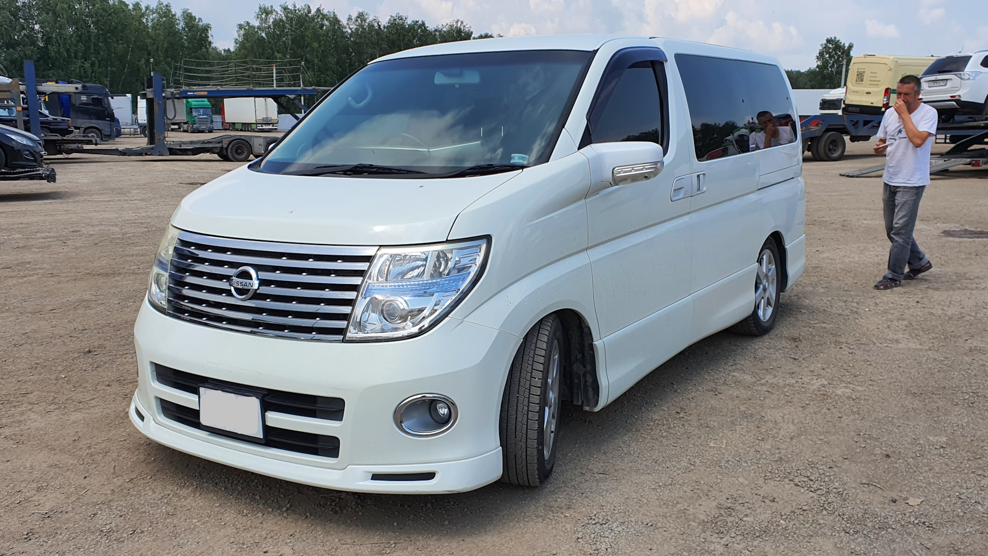 Nissan Elgrand e51. Nissan Elgrand II (e51). Elgrand e50 High way Star. Elgrand e51 DVD.