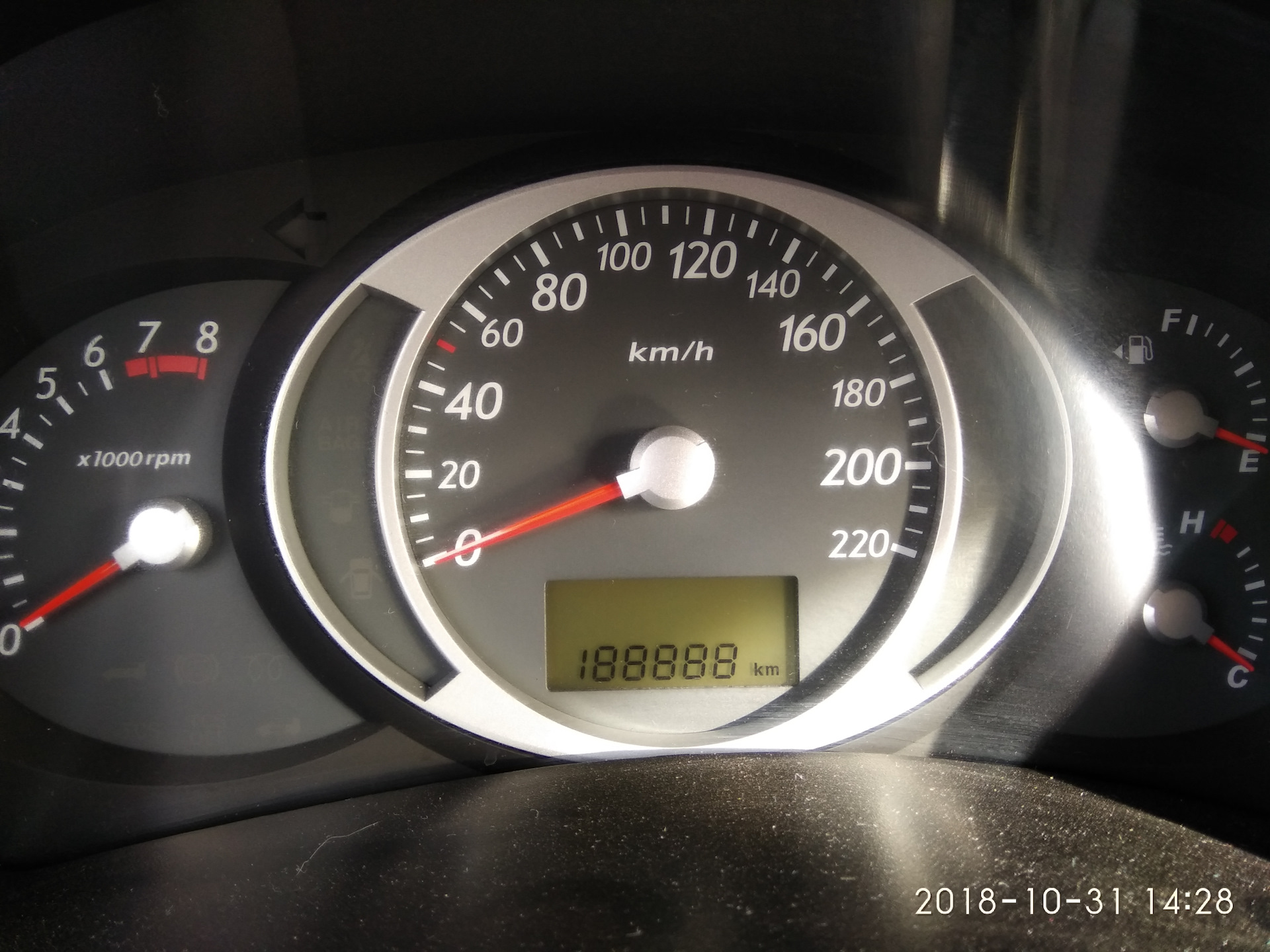 Одометр горит постоянно?! (вопросики) — Hyundai Tucson (JM), 2,7 л, 2005  года | электроника | DRIVE2