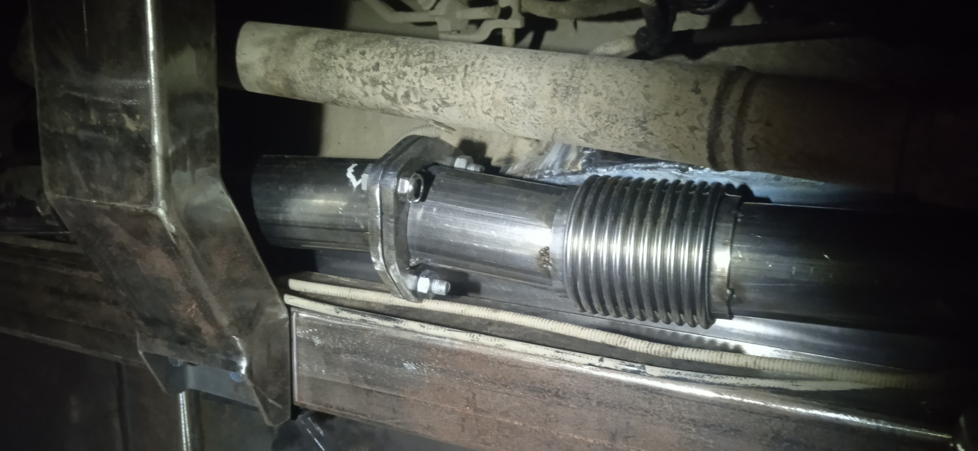 Про выхлоп — Jeep Grand Cherokee (ZJ), 5,2 л, 1995 года | тюнинг | DRIVE2