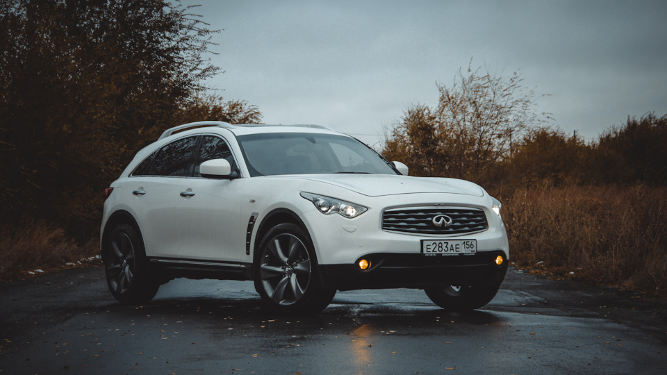 Infiniti FX