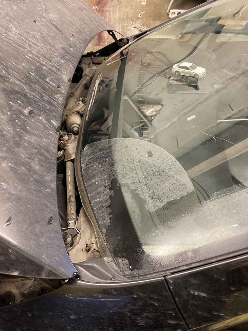 Вытащили герметик. — Mazda CX-7