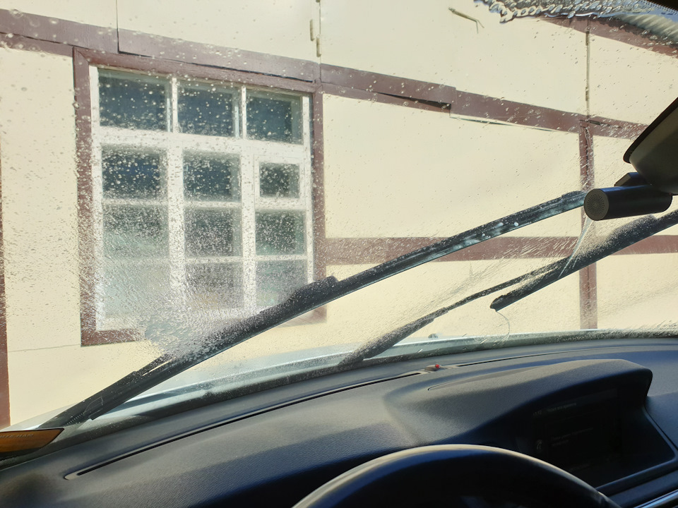 Поливают, вроде, нормально. Однозначно лучше писалок! — Volvo XC70 III