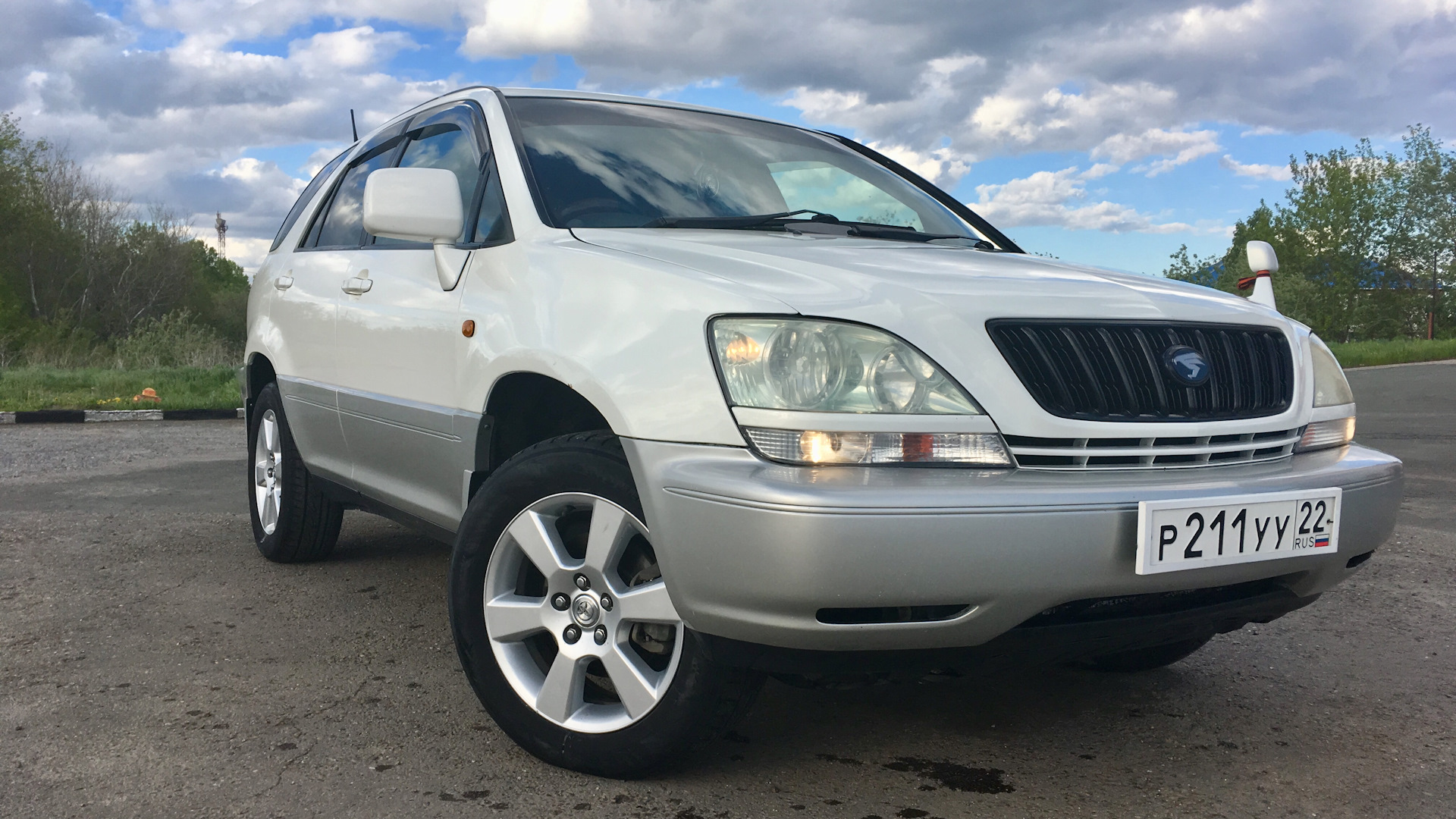 Toyota Harrier (1G) 2.4 бензиновый 2001 | Семейный Хорёк на DRIVE2