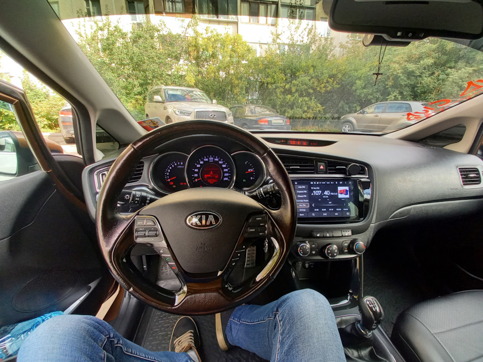 Фото в бортжурнале KIA Ceed SW (2G)