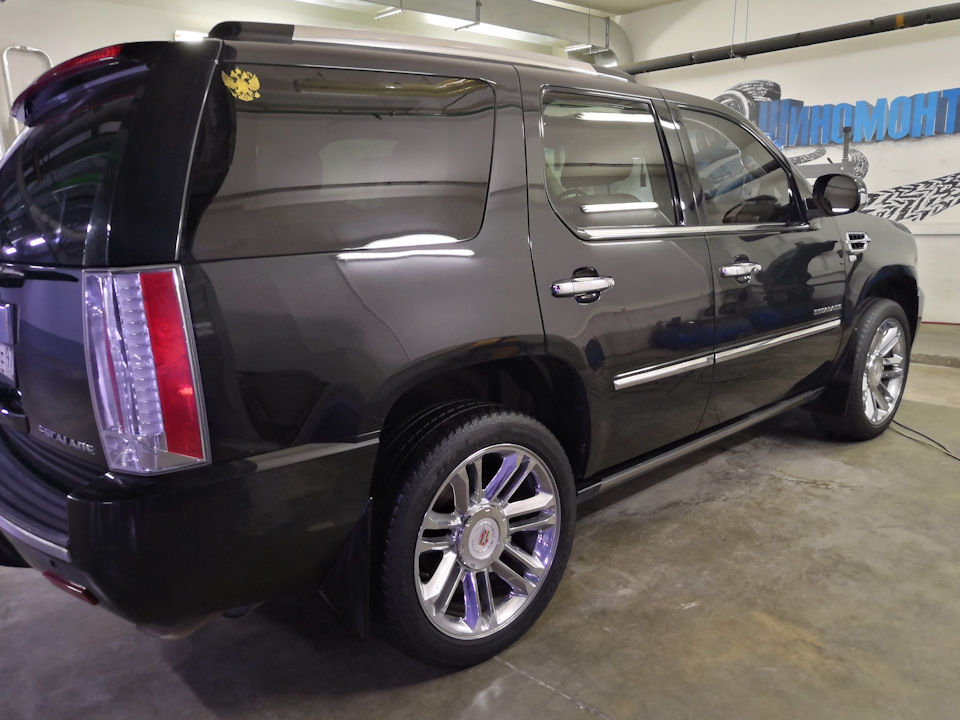 Escalade Asanti Grill