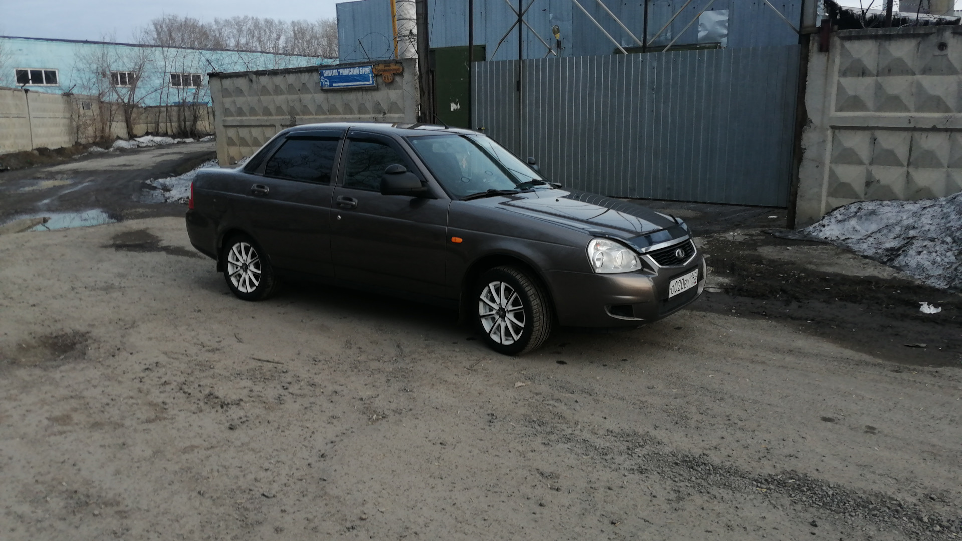 Lada Приора седан 1.6 бензиновый 2014 | Больше не учебная на DRIVE2