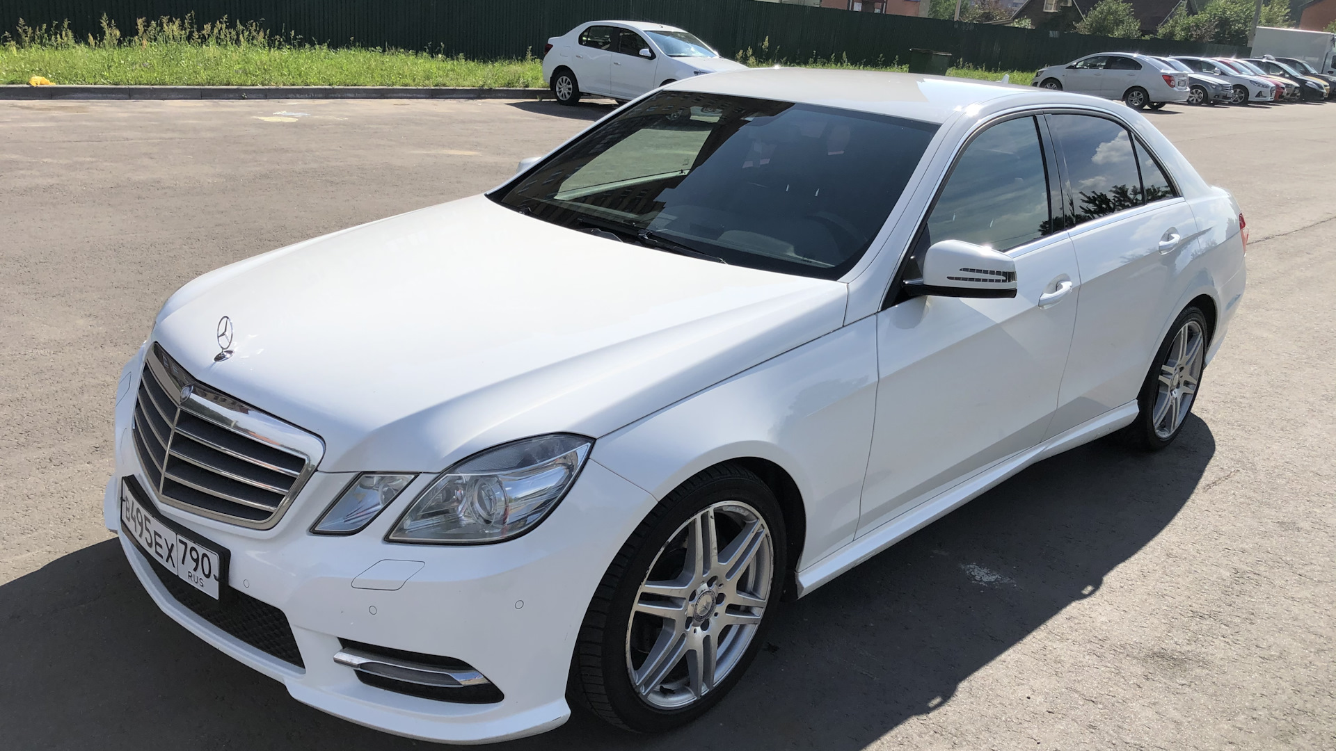 Mercedes-Benz E-class (W212) 2.0 бензиновый 2013 | Белая ESHKA на DRIVE2