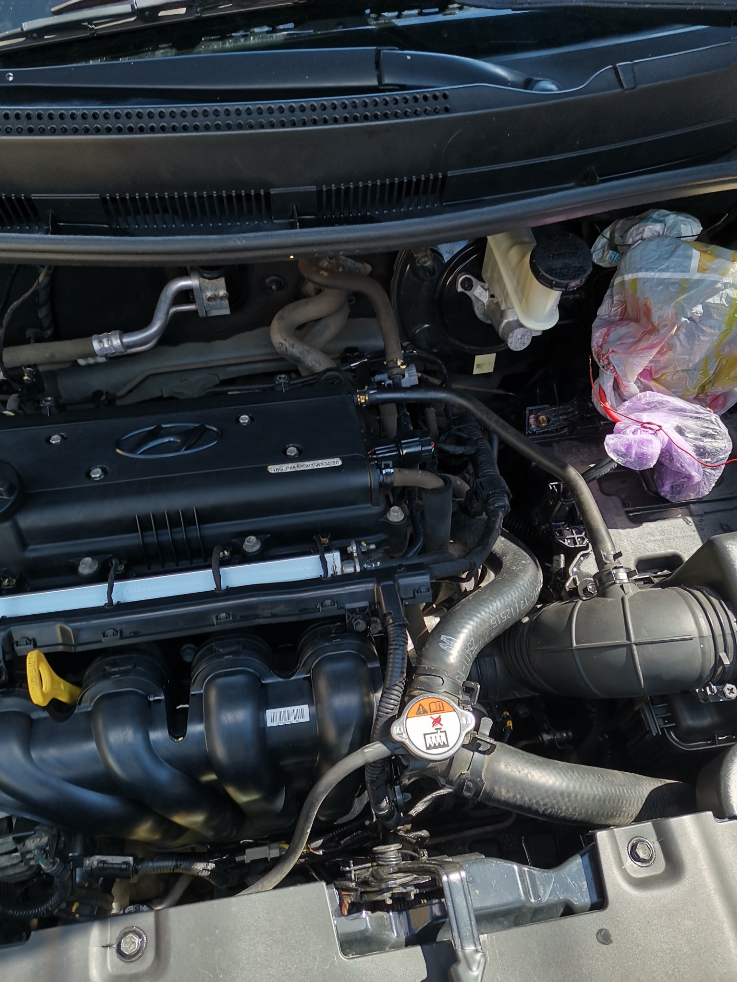 Помыл двигатель) — Hyundai Solaris (1G), 1,6 л, 2014 года | мойка | DRIVE2