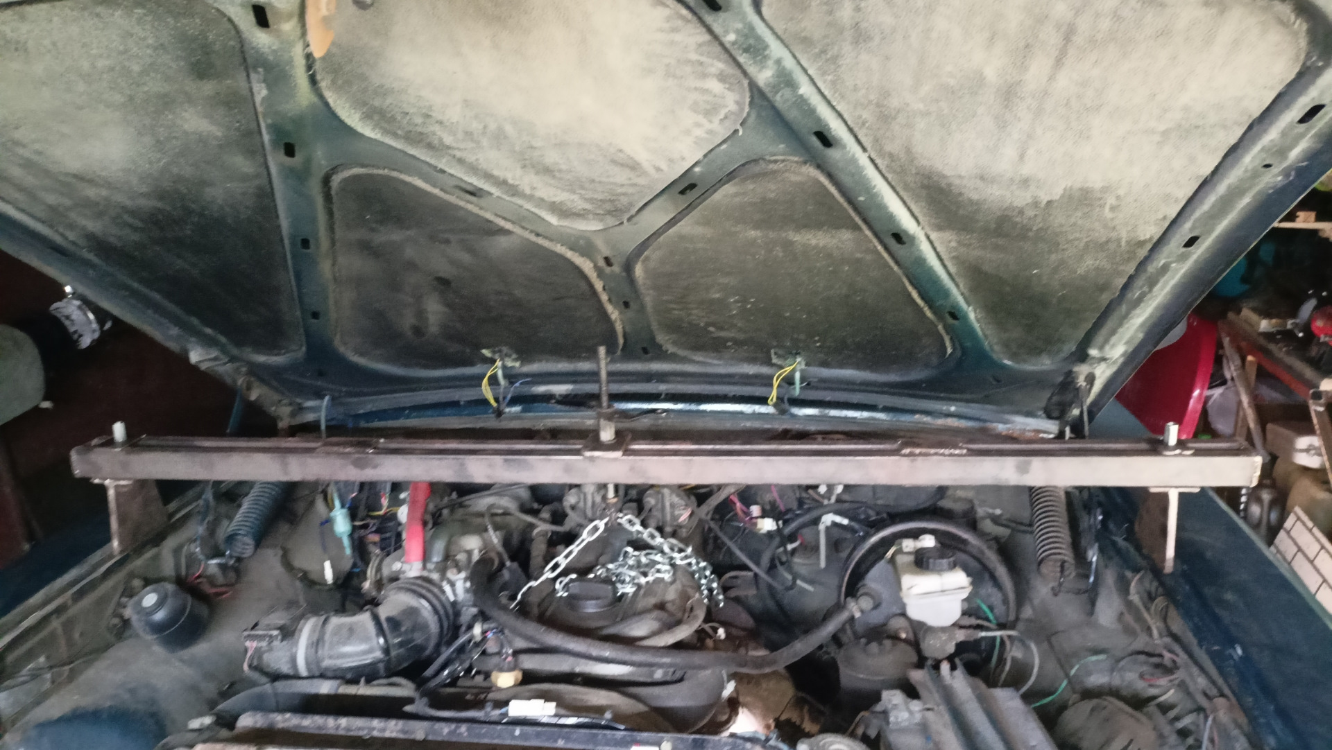 Замена прокладки поддона ДВС и переборка подвески. — ГАЗ 3102, 2,3 л ...