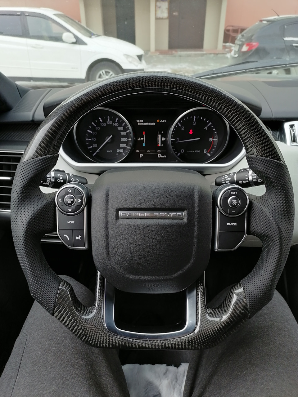 Фото в бортжурнале Land Rover Range Rover Sport (2G)