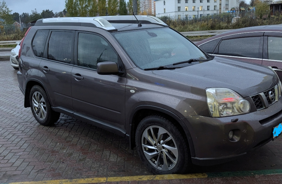 18 — Nissan X-Trail II (t31)