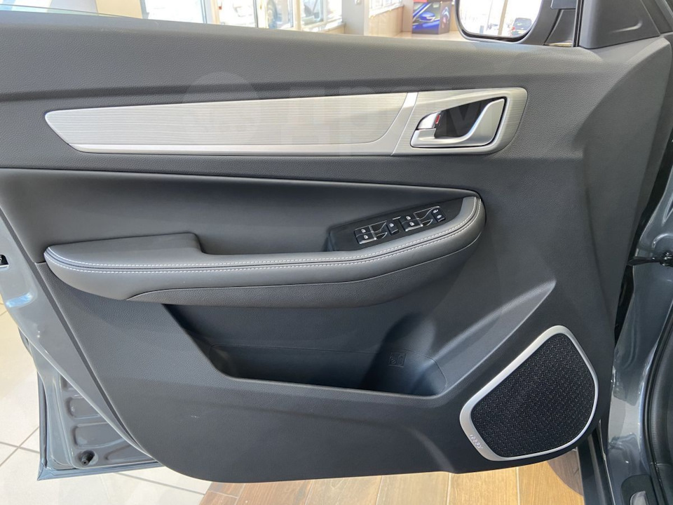 Geely emgrand x7 как снять дверные карты