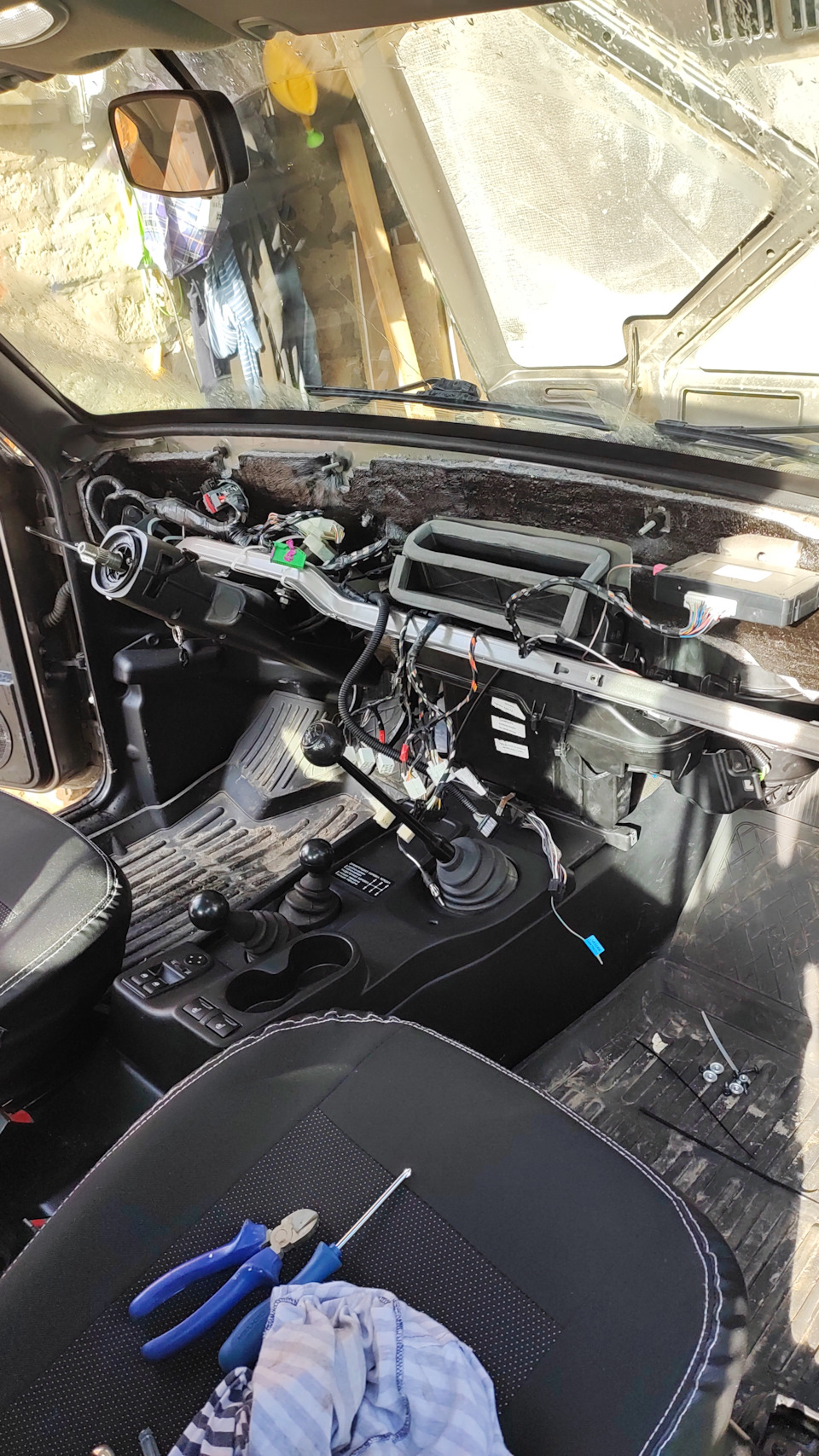 Ремонт отопителя нивы с новой панелью — Lada 4x4 3D, 1,6 л, 2021 года ...