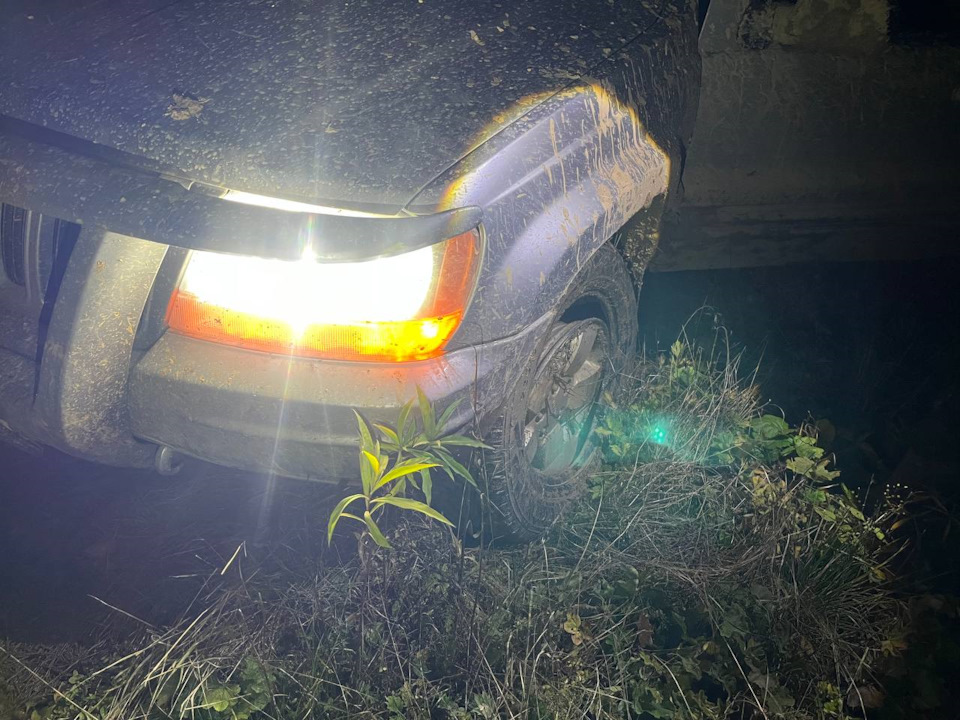 Третий разборт за день — Jeep Grand Cherokee (WJ)