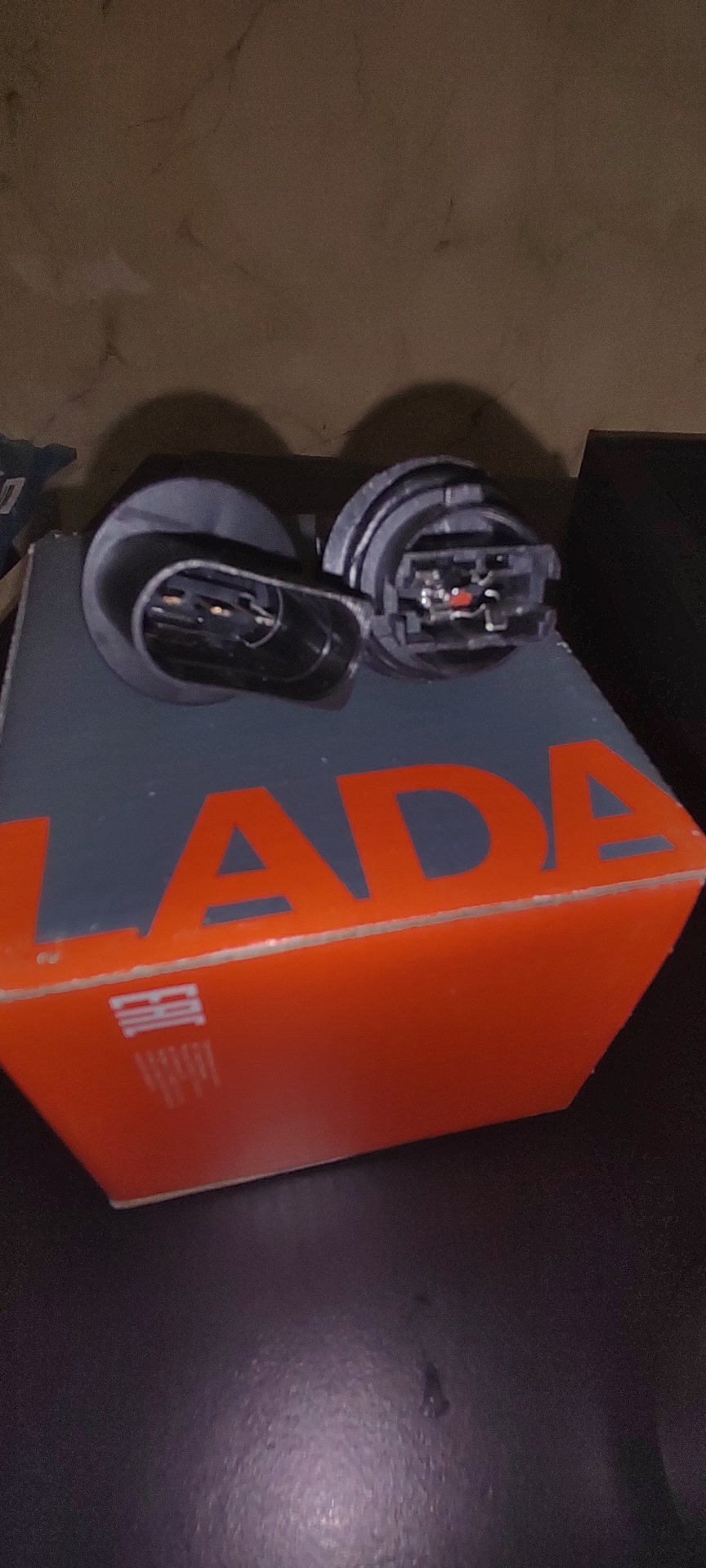 17997800 Патрон Дхо, свой сломался случайно, моими руками. — Lada Гранта Лифтбек (2G). Запчасти на фото: 17997800