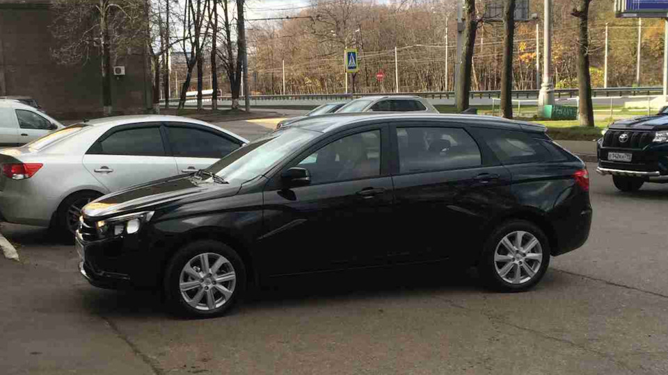 Lada Vesta SW 1.6 бензиновый 2020 | Ржавые диски на DRIVE2