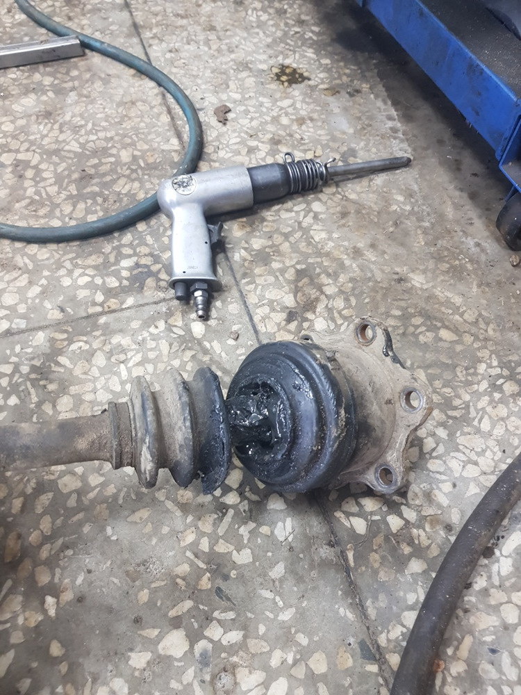 Замена внутреннего трипоидного шруса и стоек стабилизатора — Toyota ...