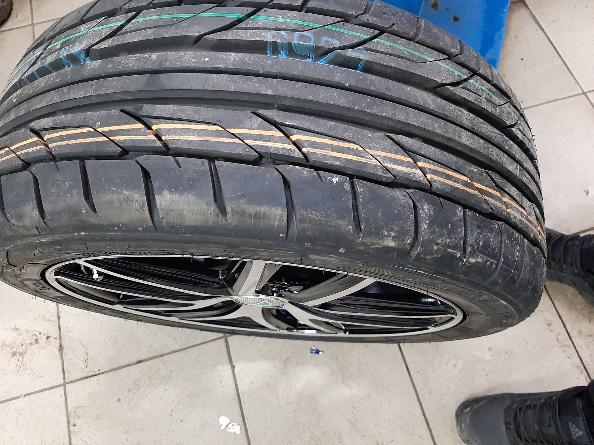 Nitto nt860 r16