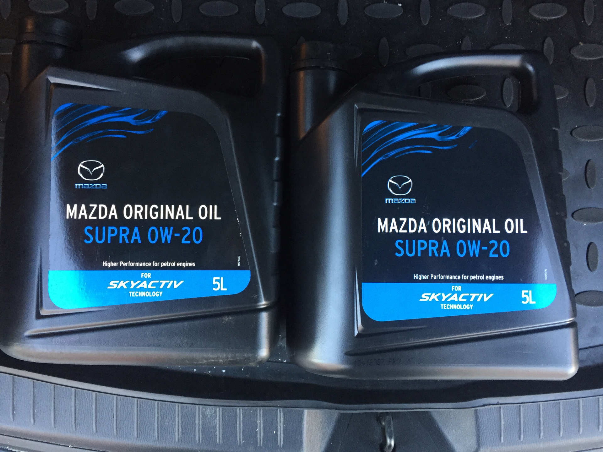 Масло cx 5 2.0. Mazda 0w20. Mazda Supra-x 0w-20. Масло 0w20 Мазда СХ 5. Mazda super Premium 5w-20.