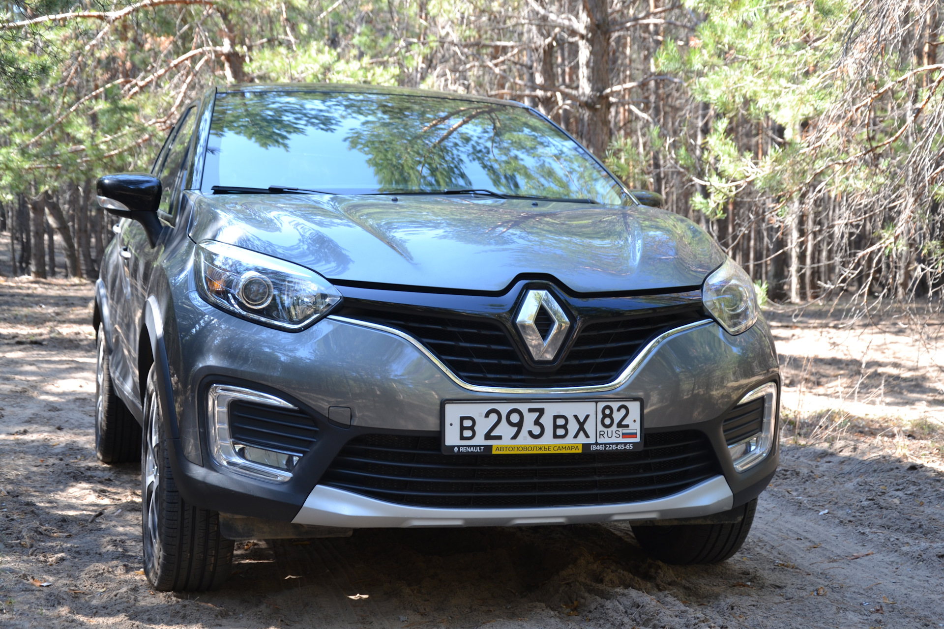 Рено крым. Renault Captur 2016. Рено Каптур 1.6. Renault Captur 1. Рено Каптур 2016 года.