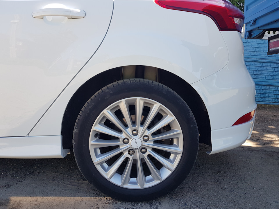 До — Ford Focus Hatchback III