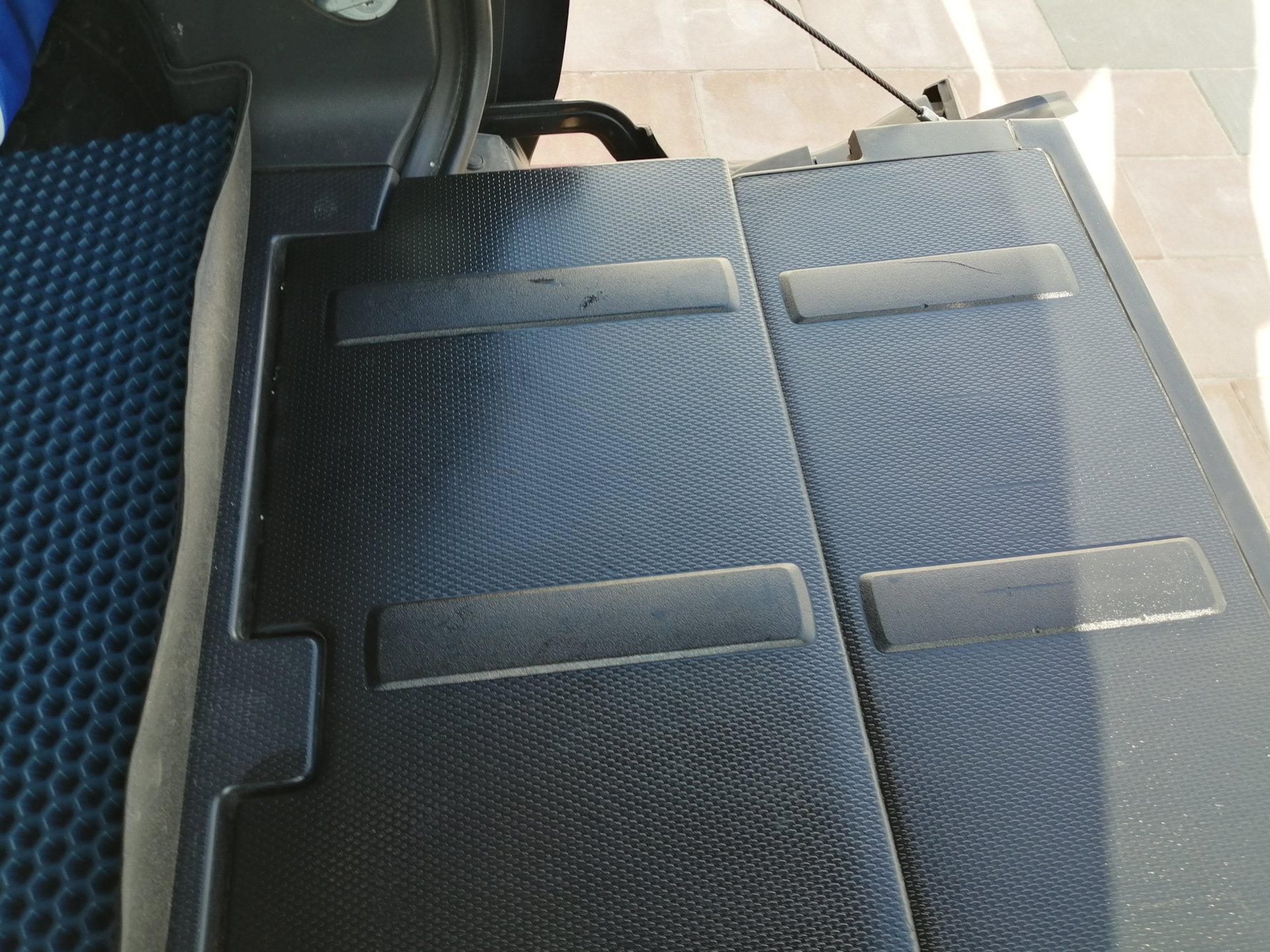Чернение пластика салона. Sonax — Mitsubishi Outlander XL, 2,4 л, 2012 ...