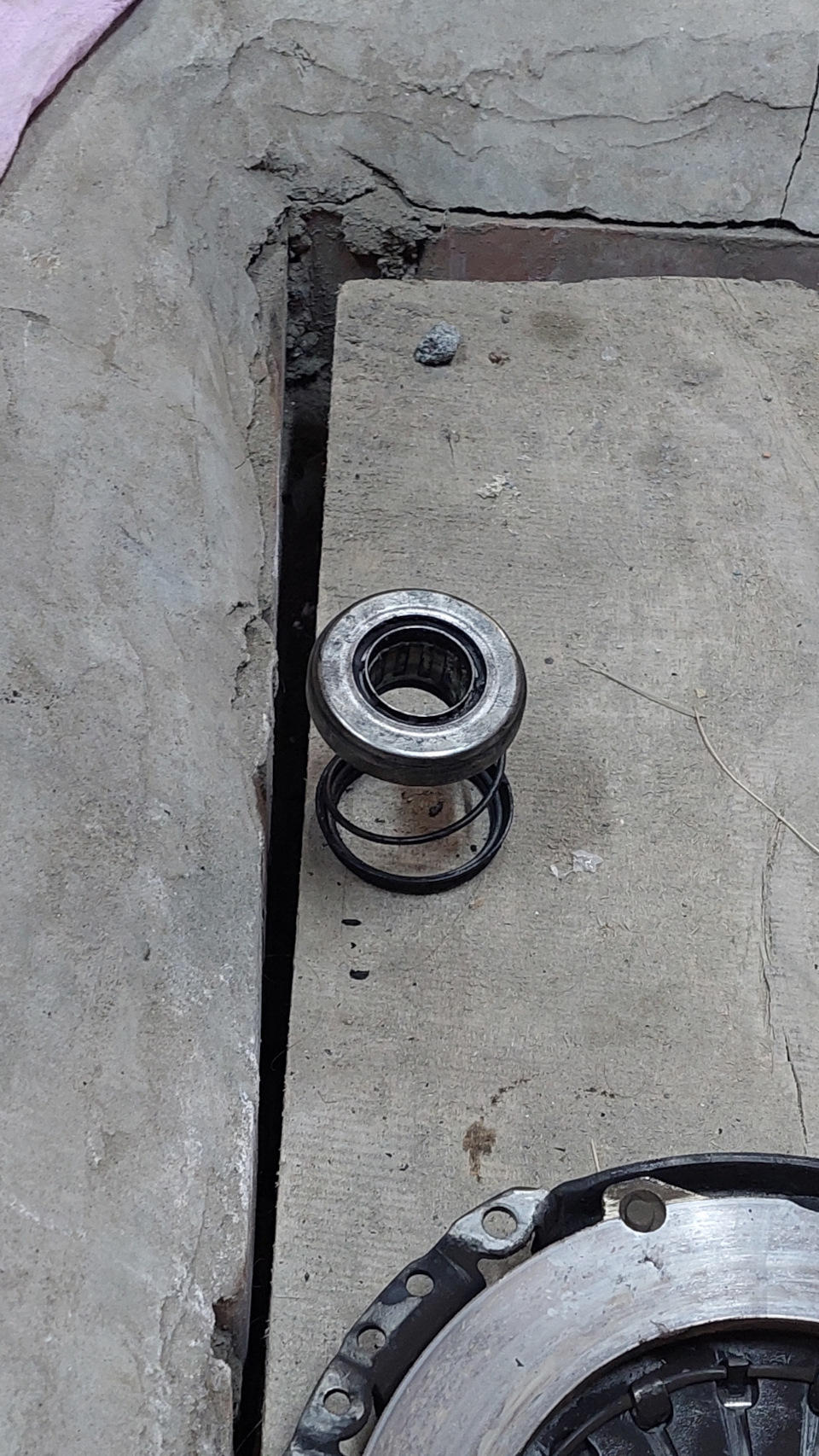 Коренной сальник коленвала. Затяжка болтов и казус — Ford Focus II ...