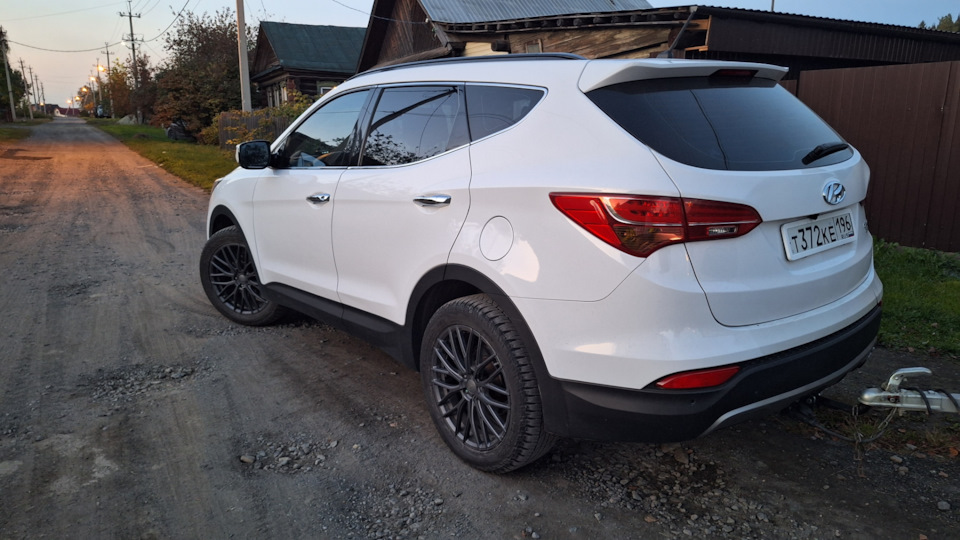 Колеса r19 — Hyundai Santa Fe (3G), 2 л, 2013 года | колёсные диски ...