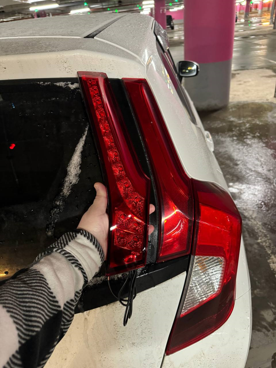 Фонари в крышку багажника — Honda Fit (3G), 1,3 л, 2015 года | стайлинг ...