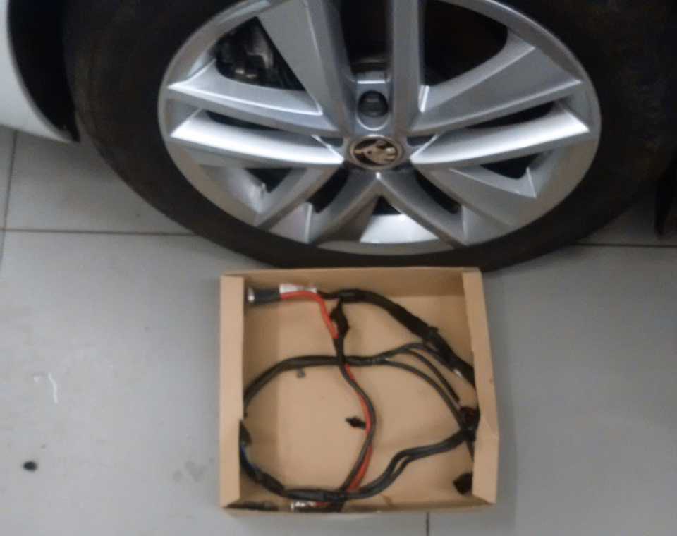 Старые провода. — Skoda Rapid (1G)