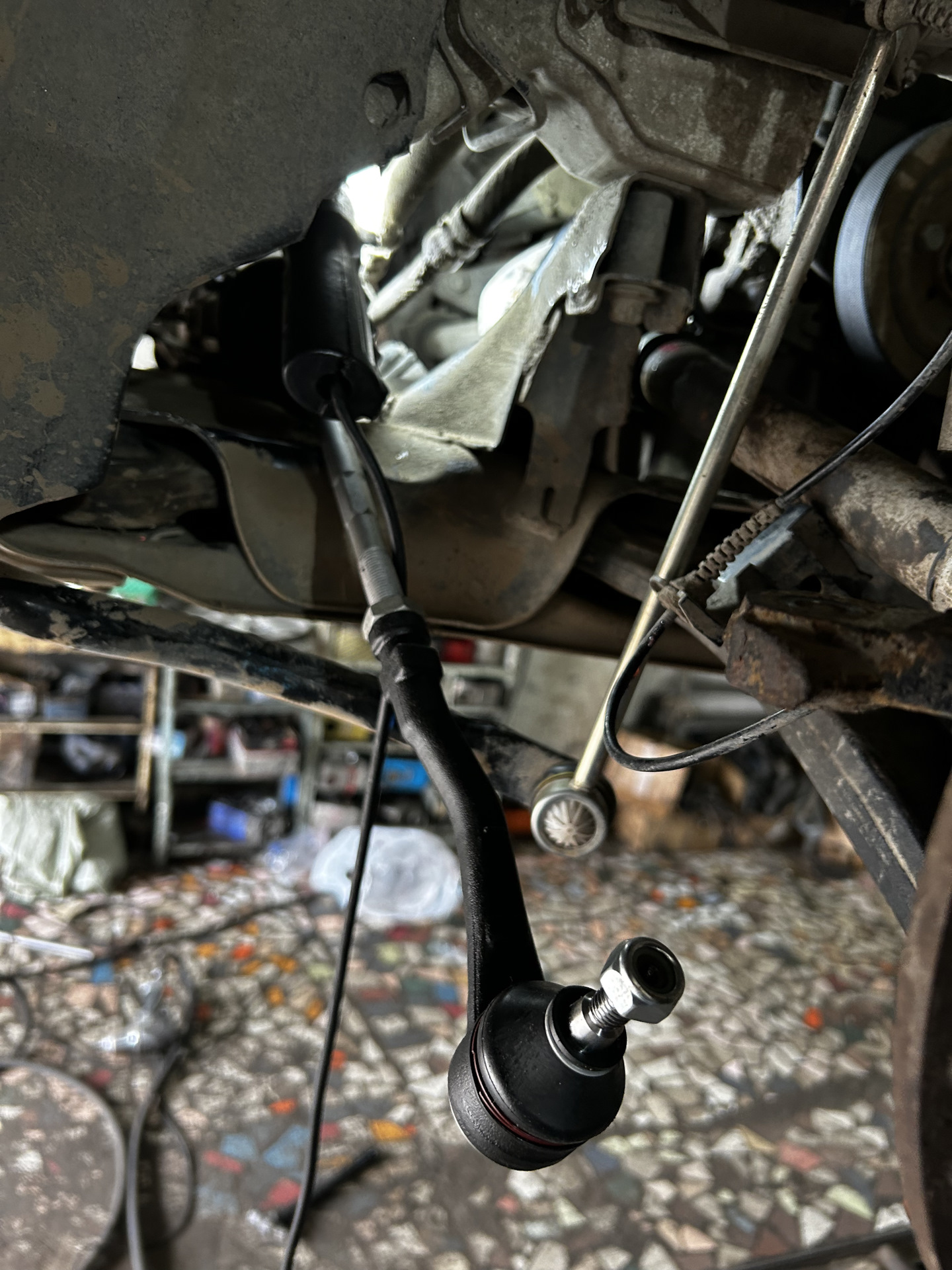 Замена рулевых тяг и наконечников — Peugeot 408 (1G), 1,6 л, 2013 года ...