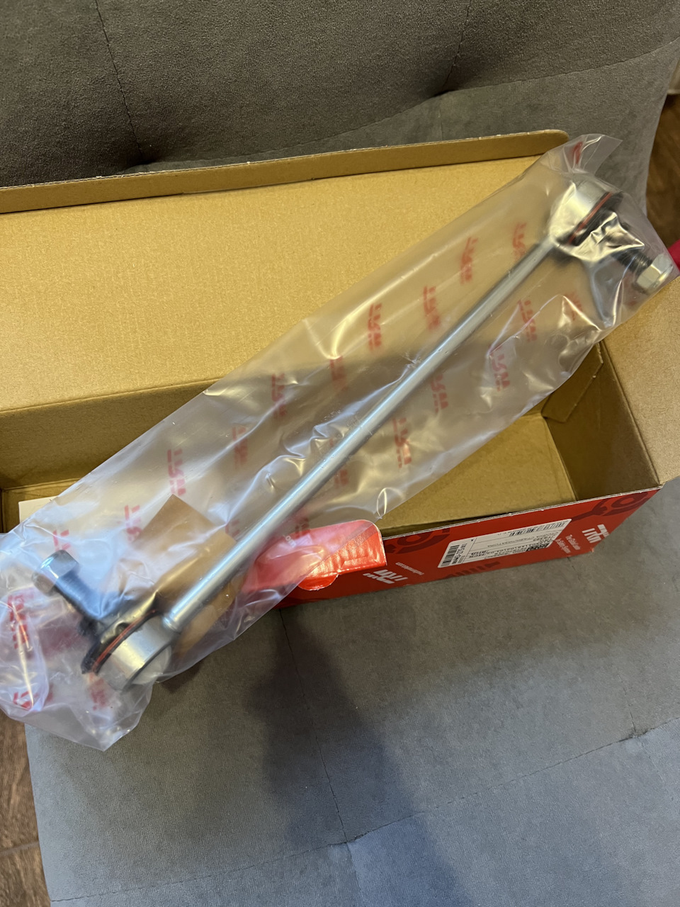 Стойки стабилизатора TRW JTS393 — Volkswagen Polo Sedan, 1,6 л, 2011 ...