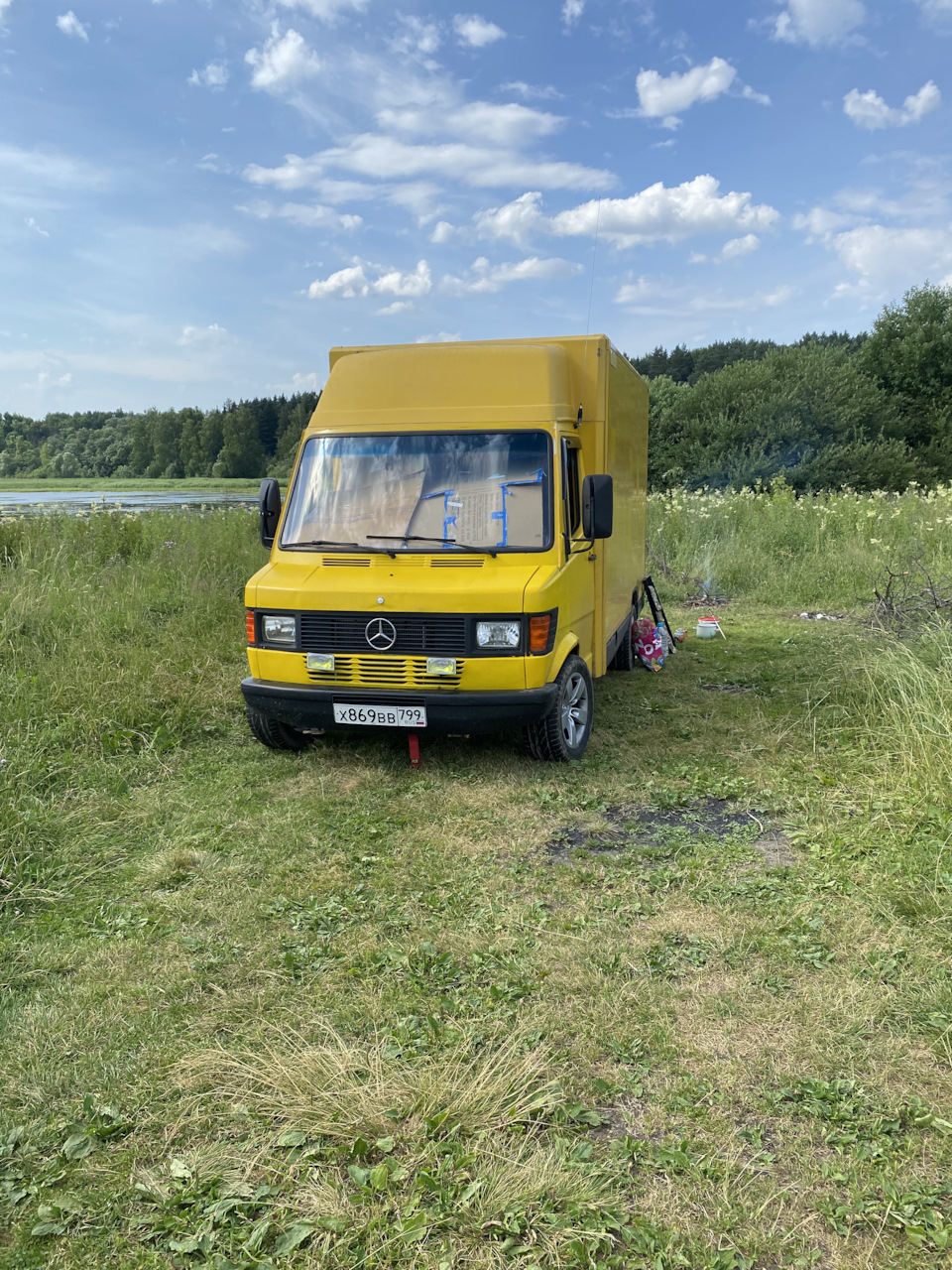 На природе) и палатка не нужна) — Mercedes-Benz T1, 3,5 л, 1994 года | просто  так | DRIVE2