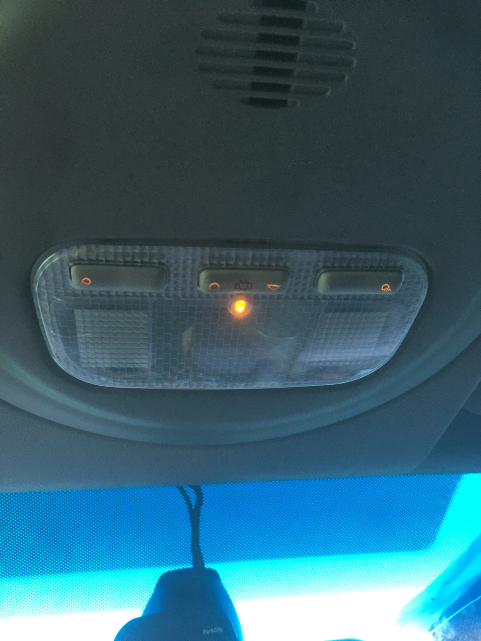 Фото в бортжурнале Peugeot Partner Tepee