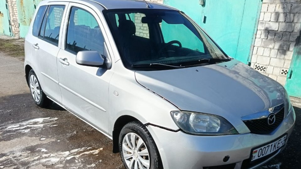 Mazda 2